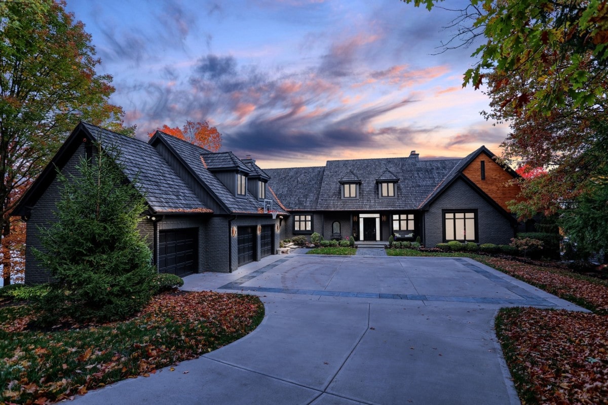 gray-house-driveway-during-dusk