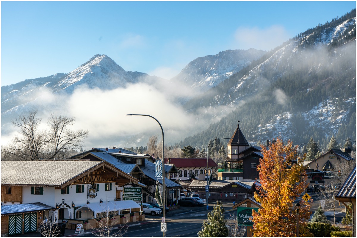 Leavenworth with mountains in the background