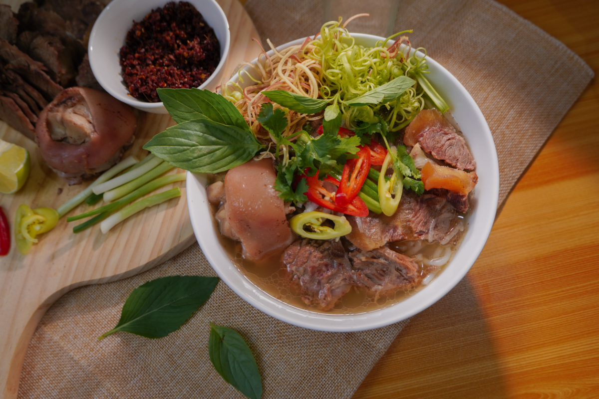 A bowl of Vietnamese food